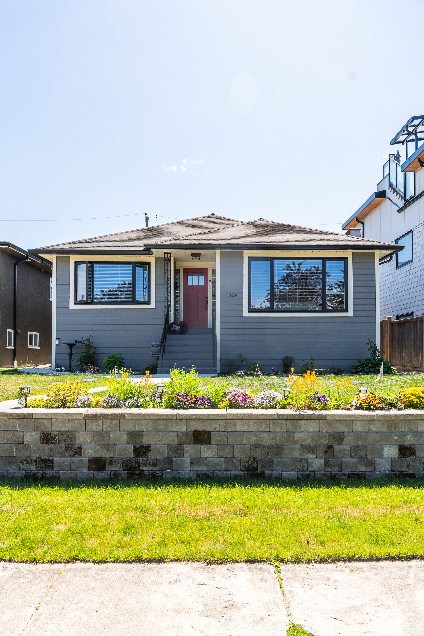 Vancouver home after Silverline replacement windows and exterior improvements