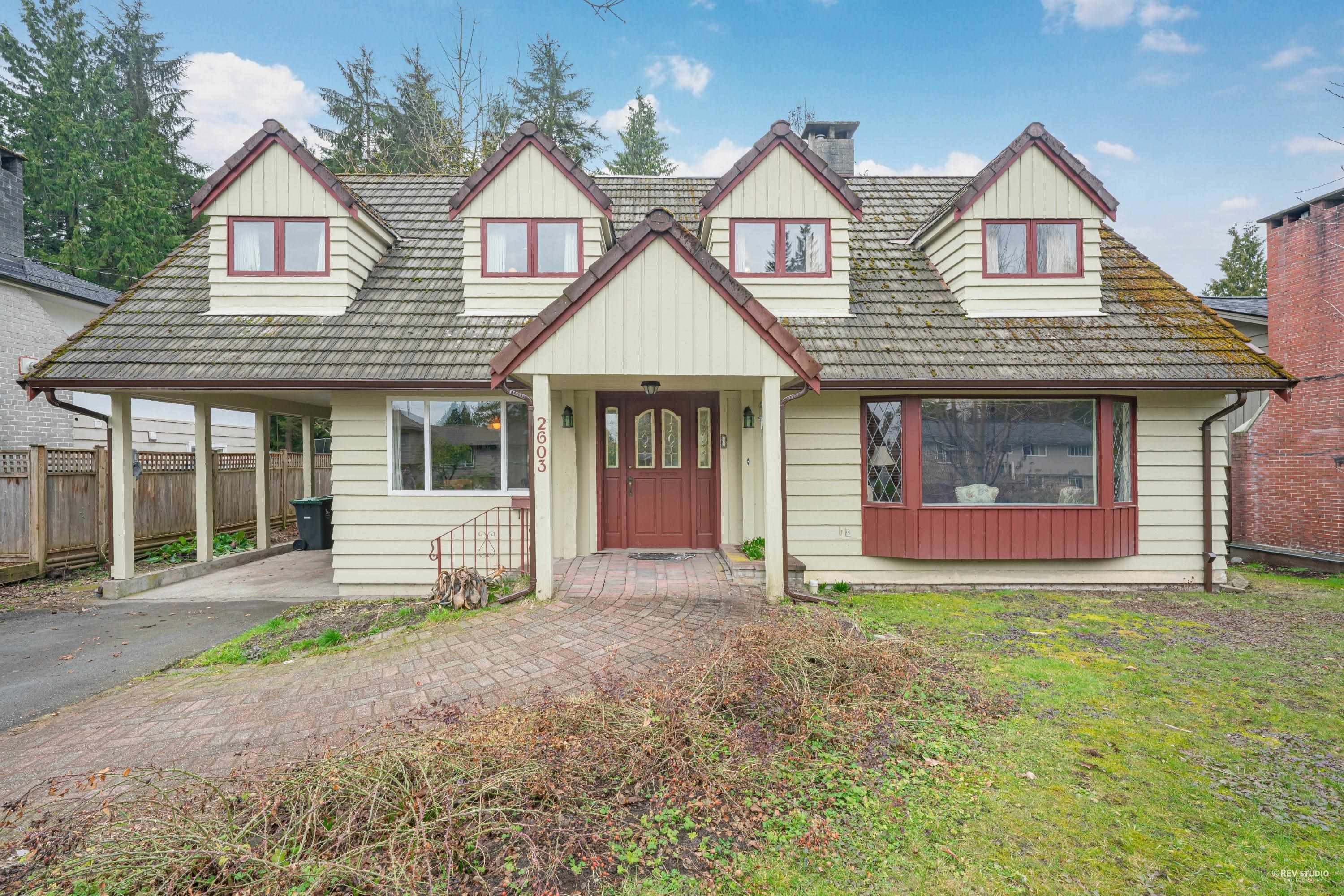 North Vancouver home before Silverline window and exterior upgrades